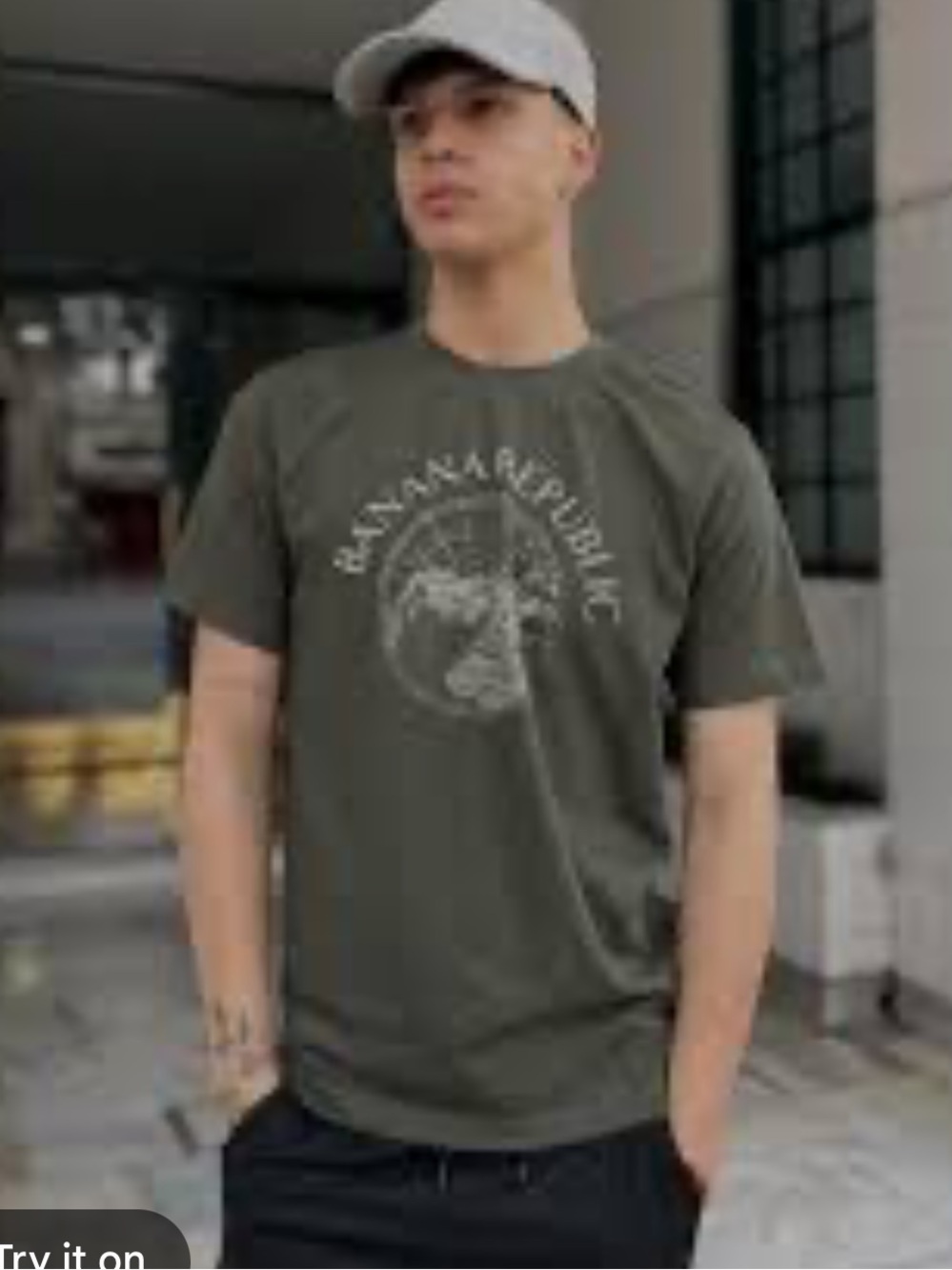Banana Republic Men's Olive Graphic Crew Neck T-Shirt size M
